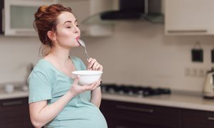 New publication on stress-related eating: does it affect pregnant women?